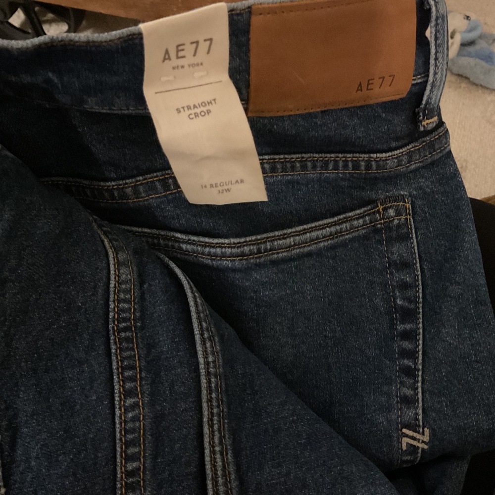 NWT AMERICAN EAGLE AE 77 PREMIUM DENIM STRAIGHT CROP JEANS SIZE 32 - Picture 3 of 6